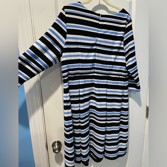 Lane Bryant Size 18 Striped Winter Dress with 3/4th Sleeves - Picture 2 of 4